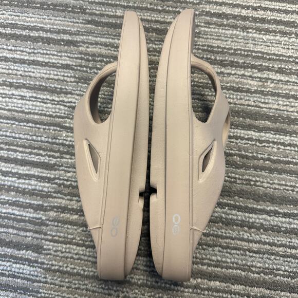 Oofos Nomad Beige Original Recovery Sandal Flip Flops Casual Workout Gym Leisure - Picture 6 of 8